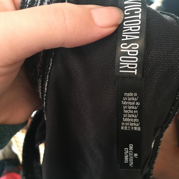 Victoria Secret sports bra - Picture 3 of 3